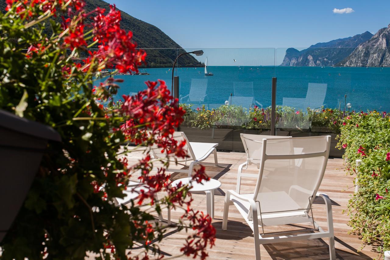 Hotel Lago Di Garda Nago Zewnętrze zdjęcie